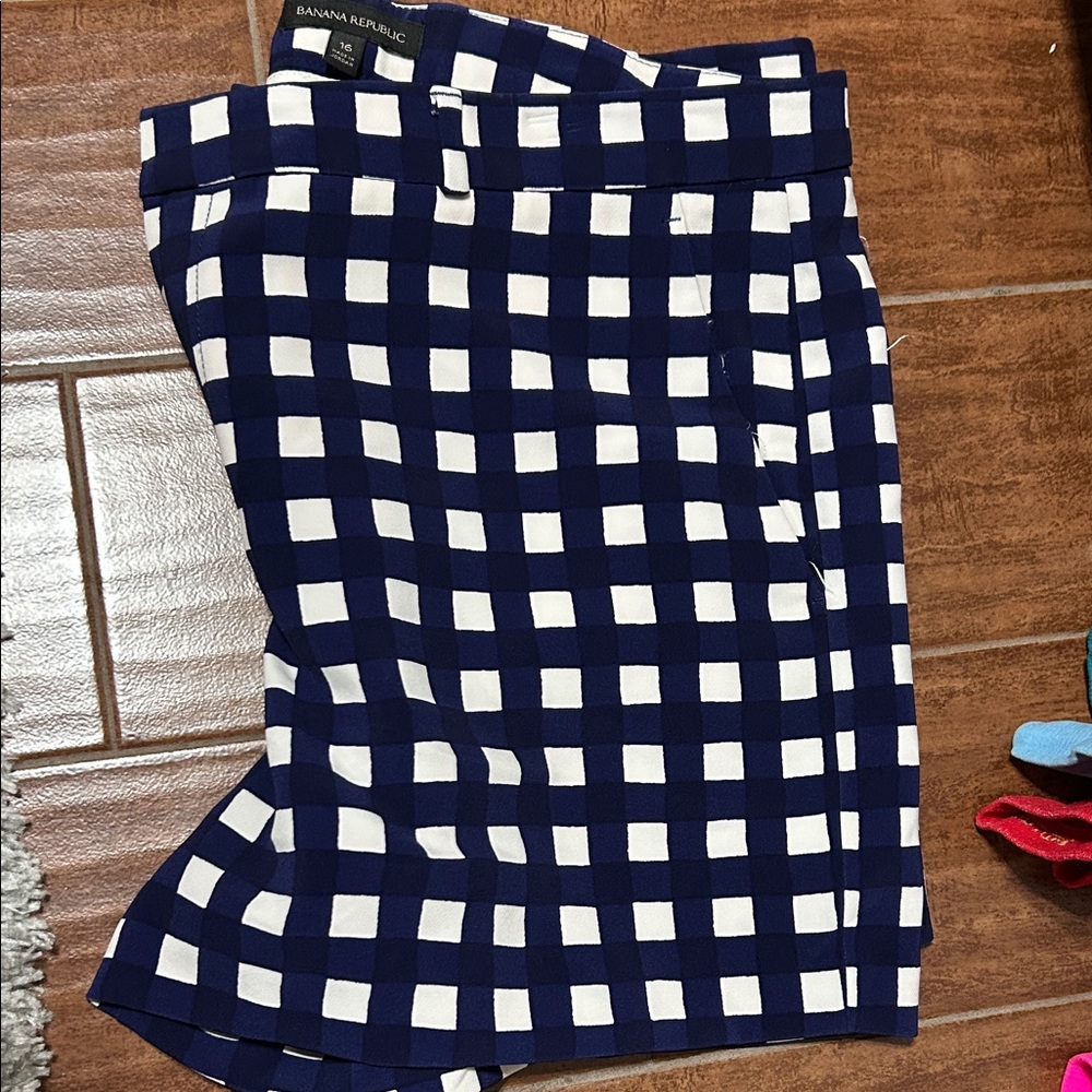 Banana Republic Blue and White Checkered Trousers